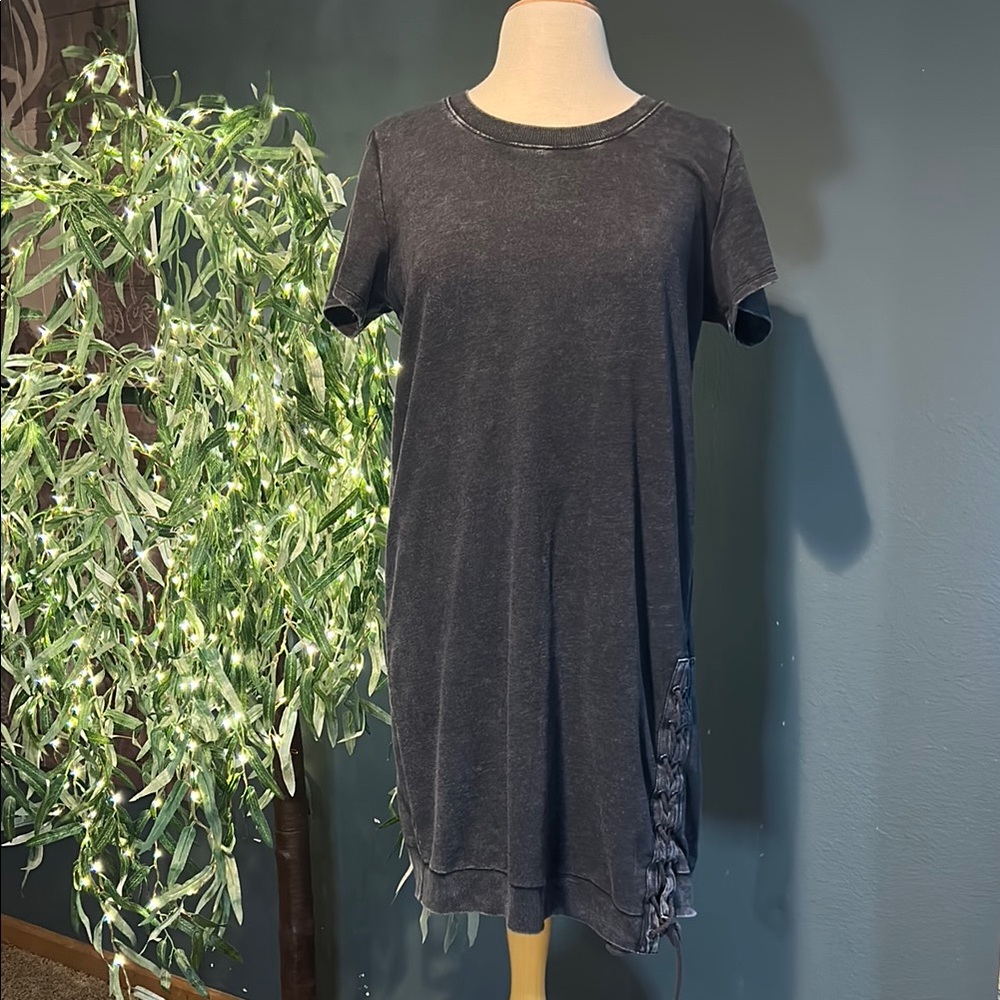 Maurices Black Casual T-shirt Dress with Raglan Sleeves